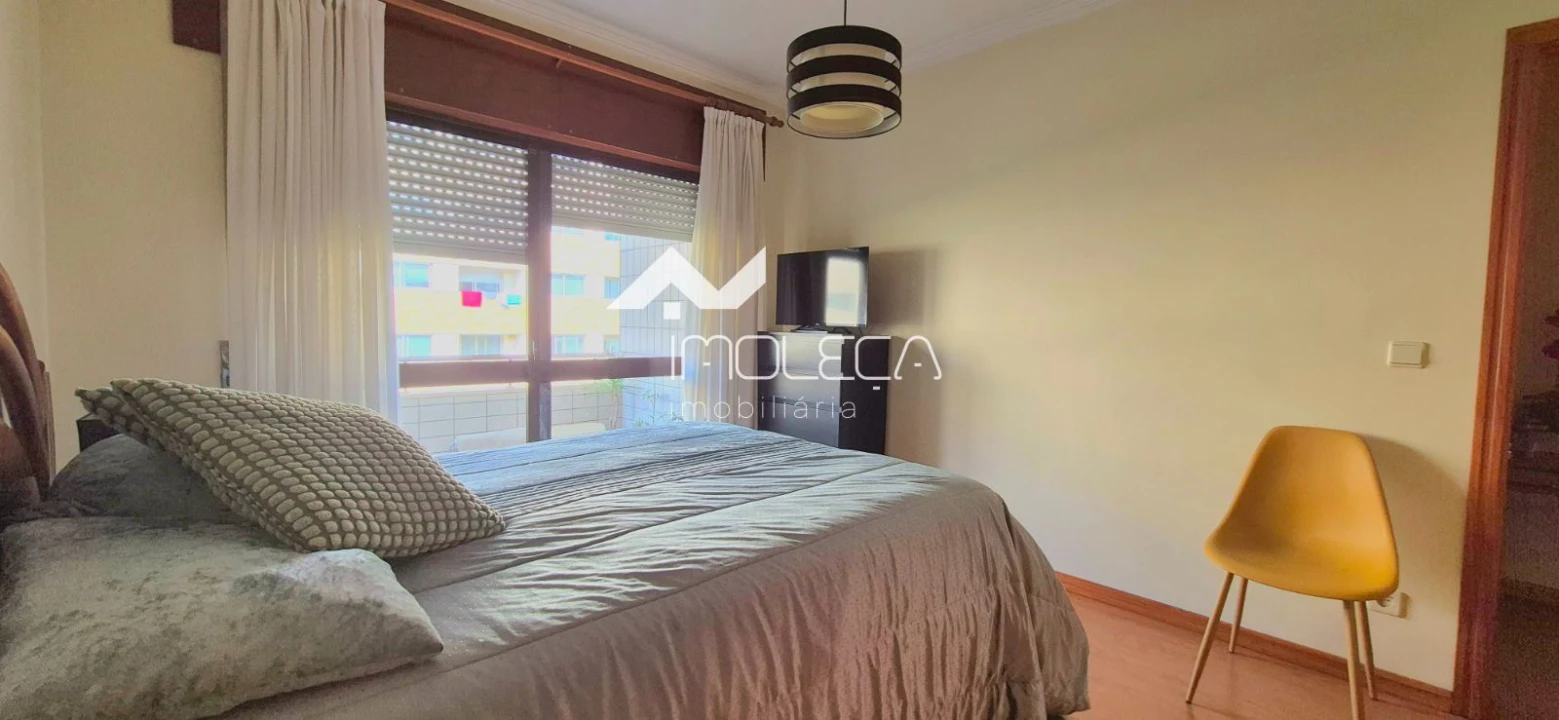 Apartamento T2 para Venda em Moreira Foto 9