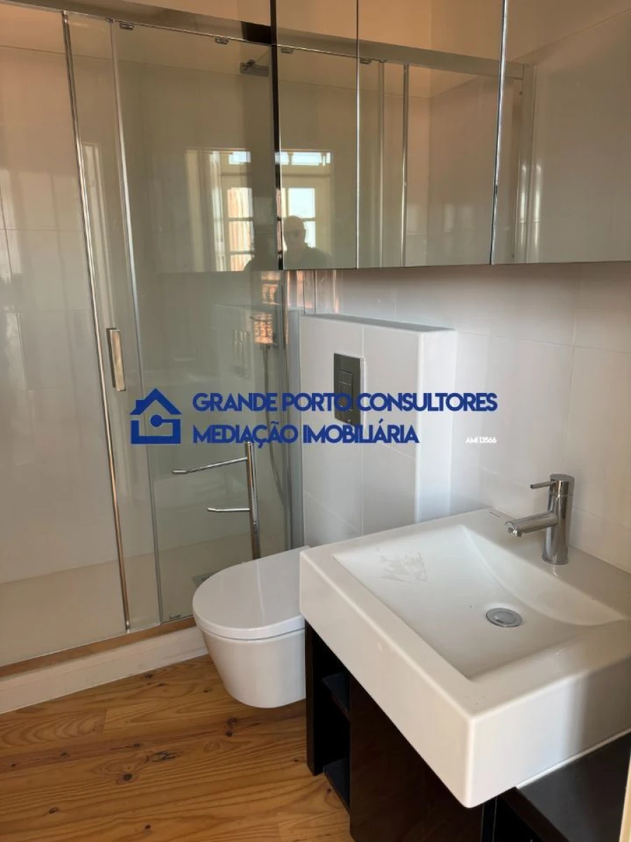 Apartamento T1 para Arrendamento em Cedofeita, Santo Ildefonso, Sé, Miragaia, São Nicolau e Vitória Foto 2