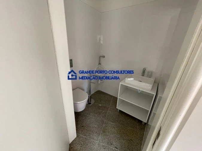Apartamento T1 para Arrendamento em Cedofeita, Santo Ildefonso, Sé, Miragaia, São Nicolau e Vitória Foto 11