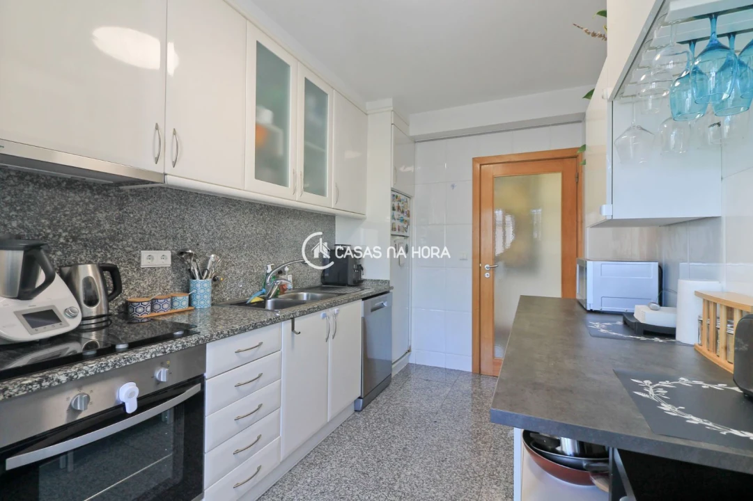 Apartamento T2 para Venda em Castêlo da Maia Foto 4