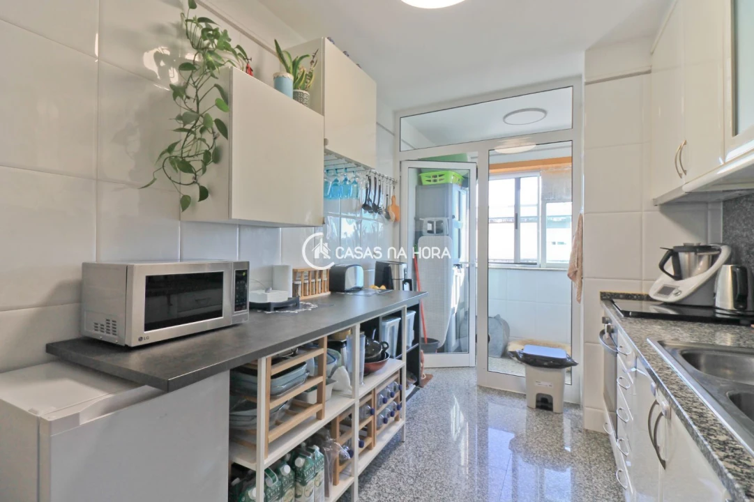 Apartamento T2 para Venda em Castêlo da Maia Foto 14