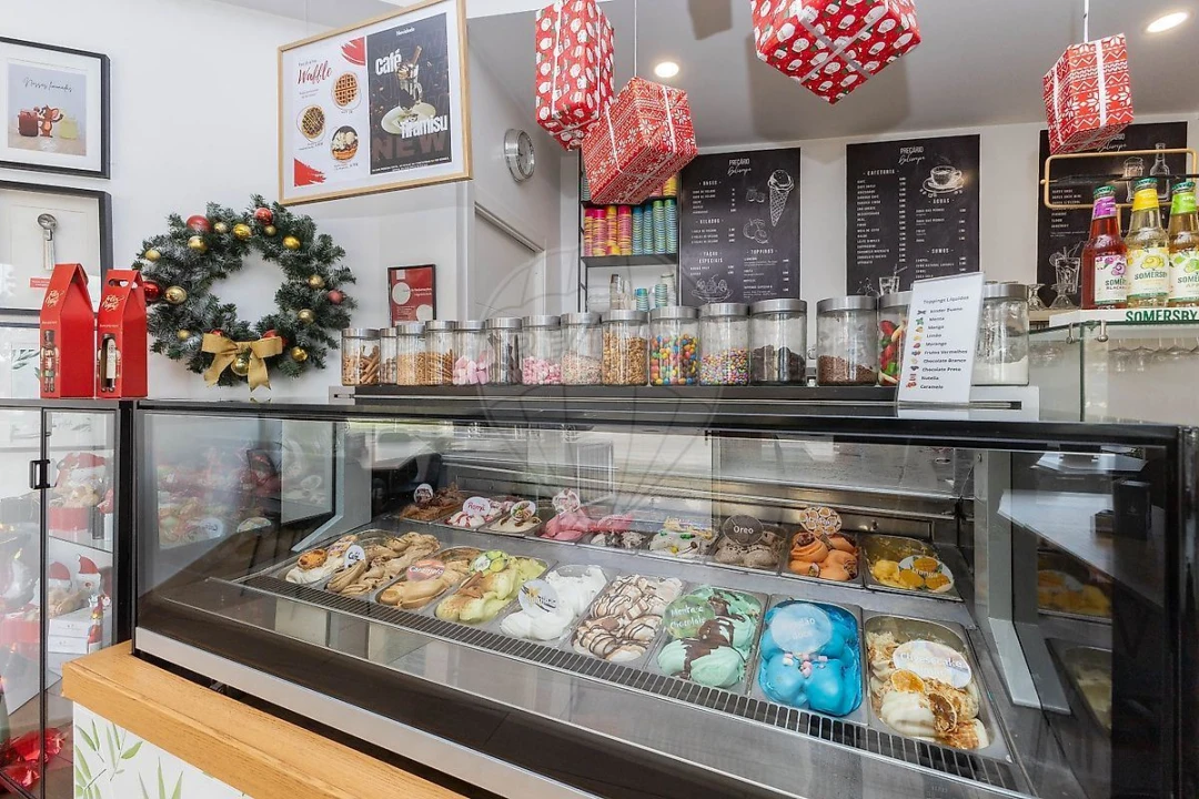 Loja para Trespasse em Fânzeres e São Pedro da Cova Foto 9