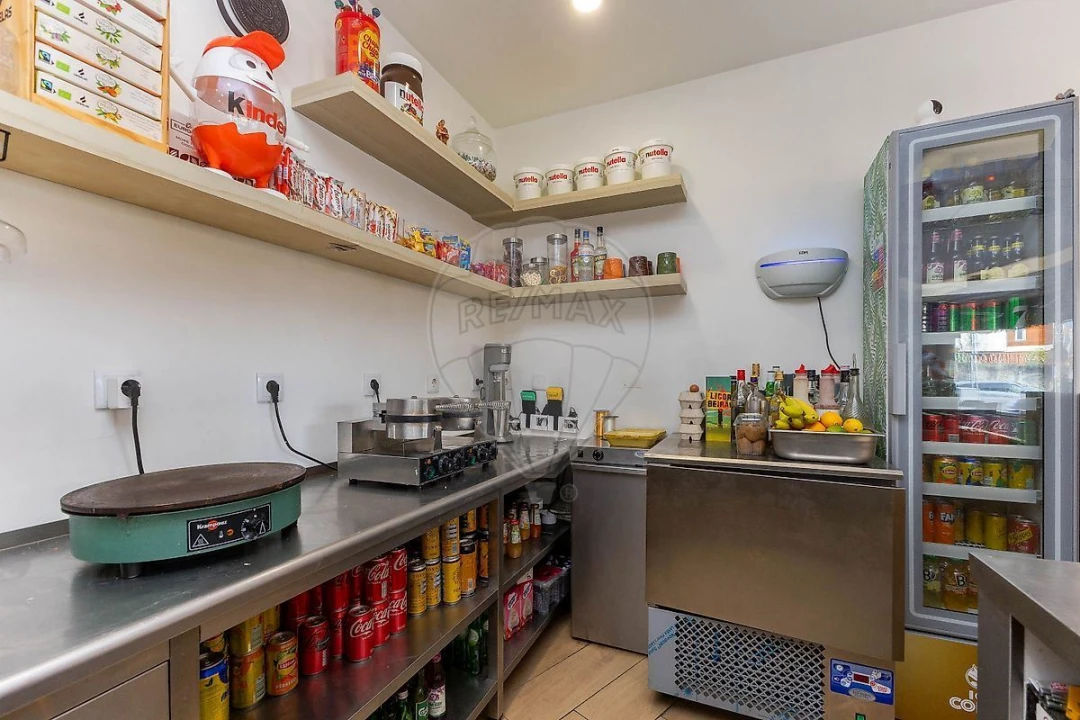 Loja para Trespasse em Fânzeres e São Pedro da Cova Foto 10