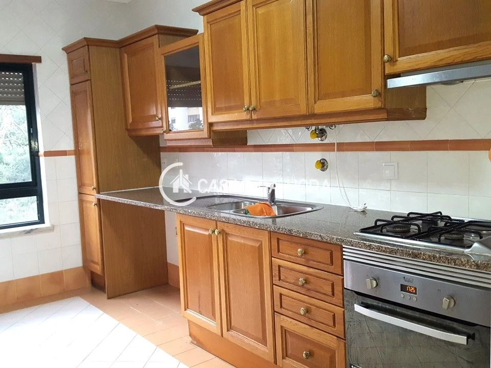 Apartamento T3 para Arrendamento em Setubal (São Sebastião) Foto 1