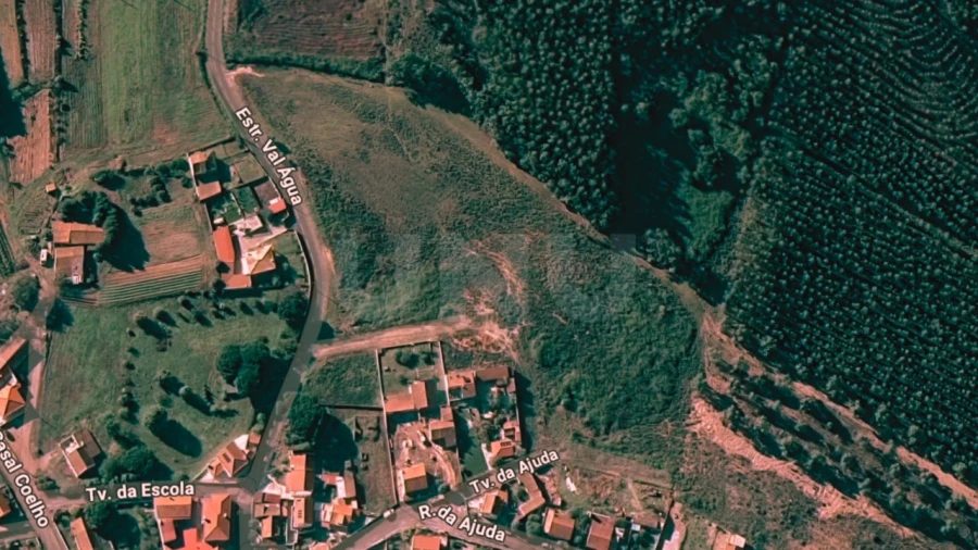 Terreno para Venda em Ramalhal Foto 4
