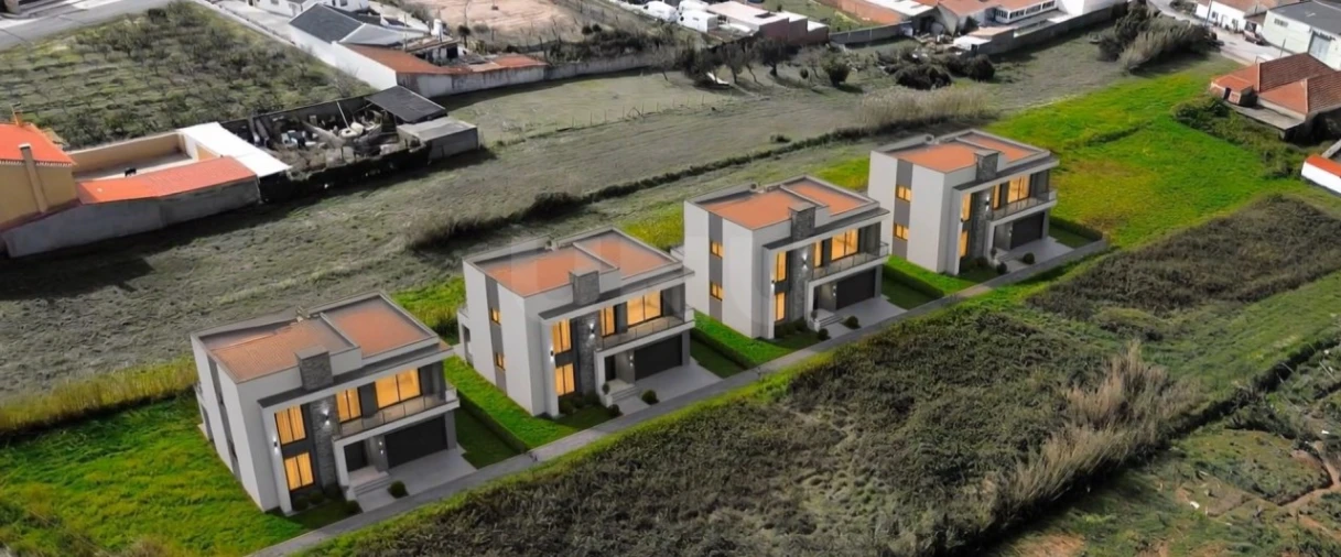 Terreno para Venda em Usseira Foto 2