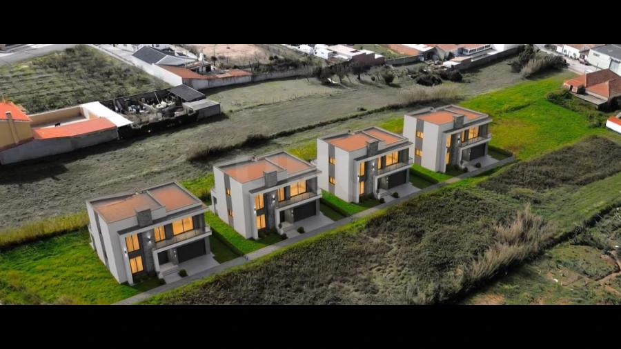 Terreno para Venda em Usseira