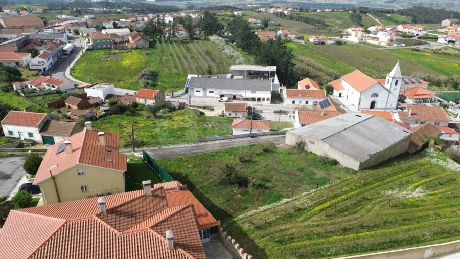 Terreno para Venda em Usseira Foto 7