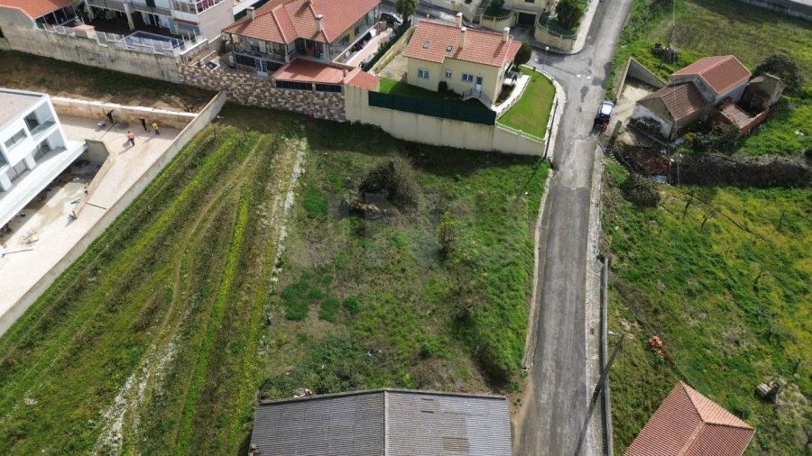 Terreno para Venda em Usseira Foto 13