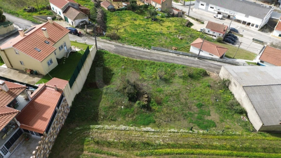 Terreno para Venda em Usseira Foto 8