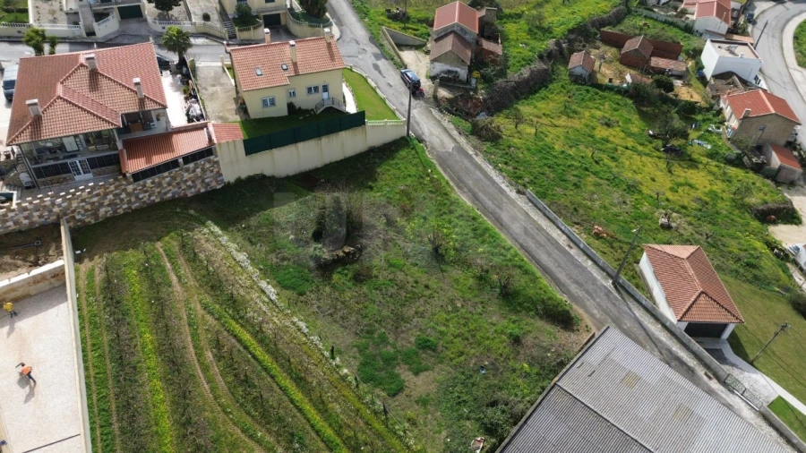Terreno para Venda em Usseira Foto 10