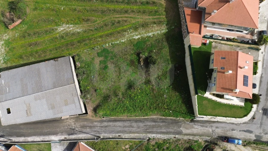 Terreno para Venda em Usseira Foto 14