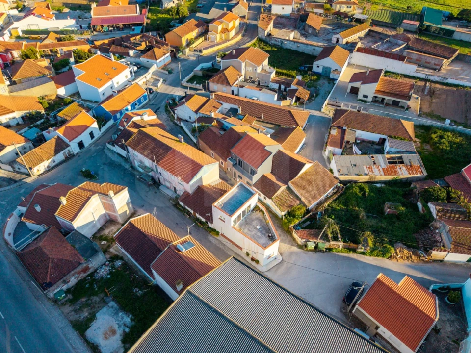 Moradia T3 para Venda em Campelos e Outeiro da Cabeça Foto 27