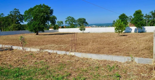 Terreno para Venda em Monte Real e Carvide