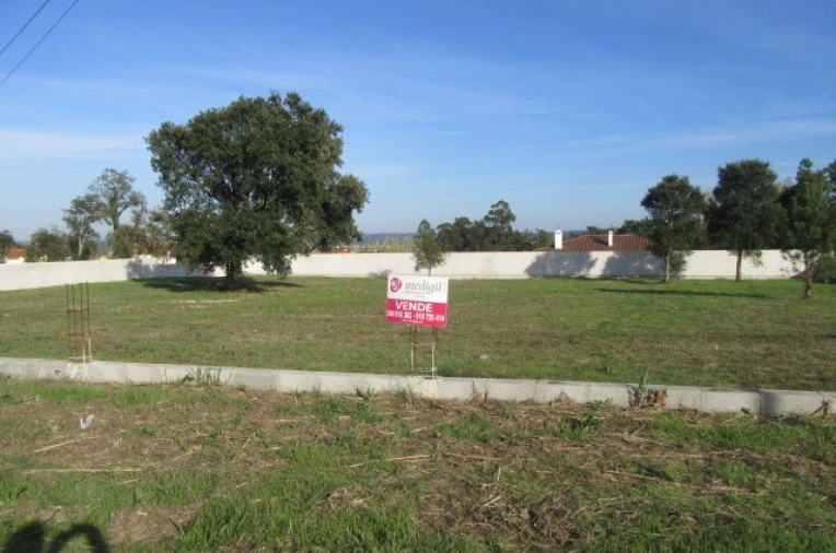 Terreno para Venda em Monte Real e Carvide Foto 2