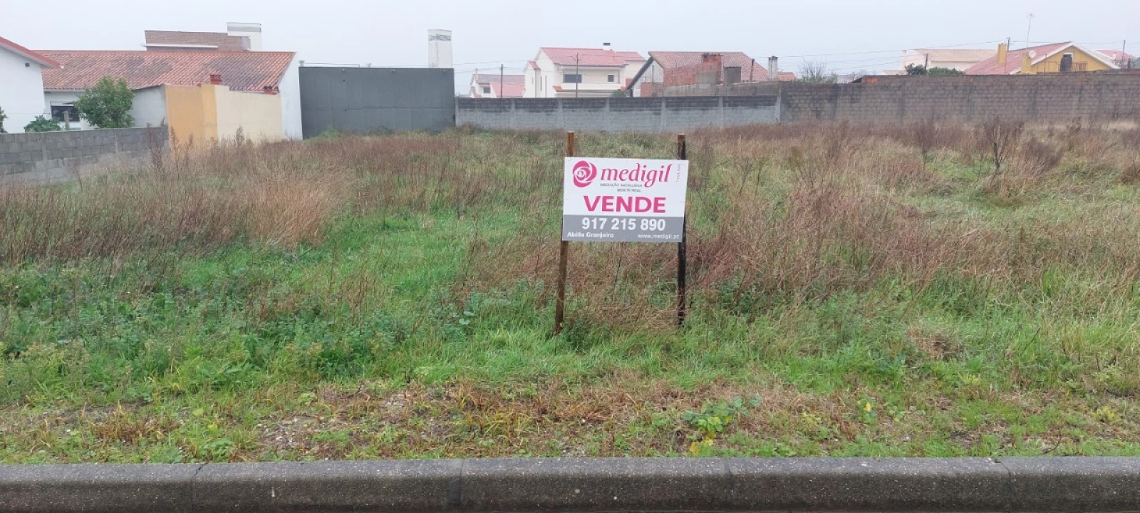 Terreno para Venda em Vieira de Leiria Foto 1