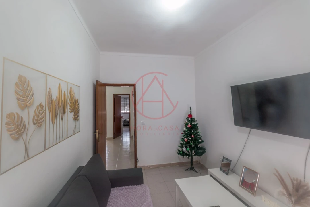 Apartamento T2 para Venda em Baixa da Banheira e Vale da Amoreira Foto 3