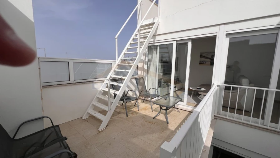 Moradia T6 para Venda em Atouguia da Baleia Foto 24