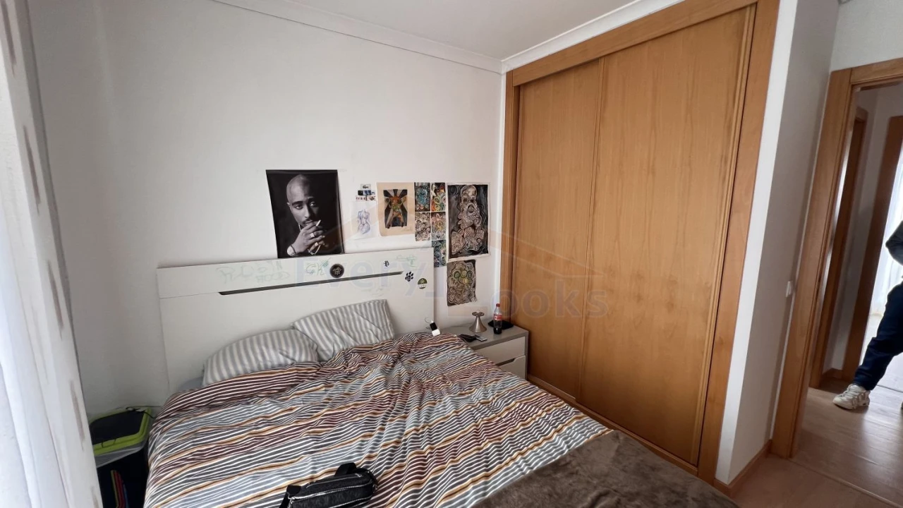 Moradia T6 para Venda em Atouguia da Baleia Foto 39