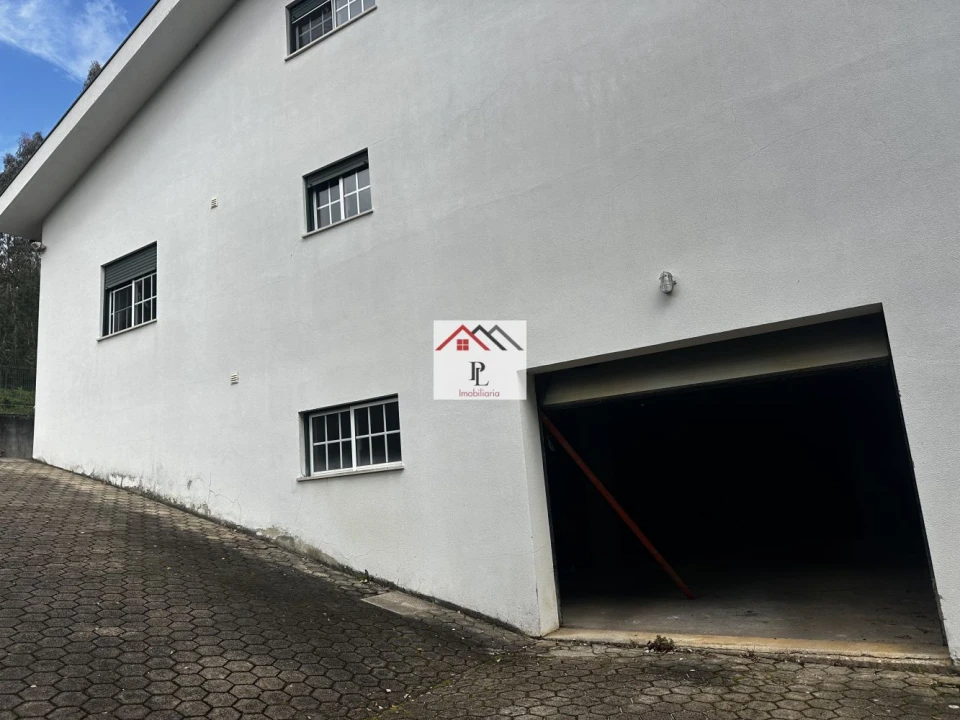 Moradia T3 para Venda em Serpins Foto 37