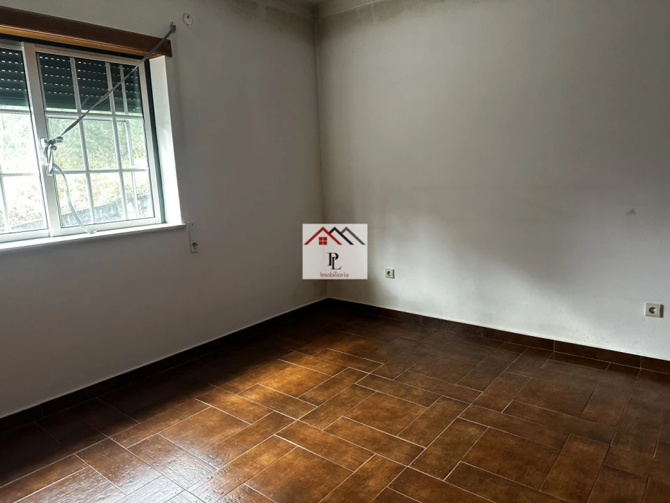 Moradia T3 para Venda em Serpins Foto 19