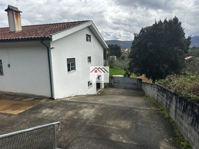 Moradia T3 para Venda em Serpins Foto 41