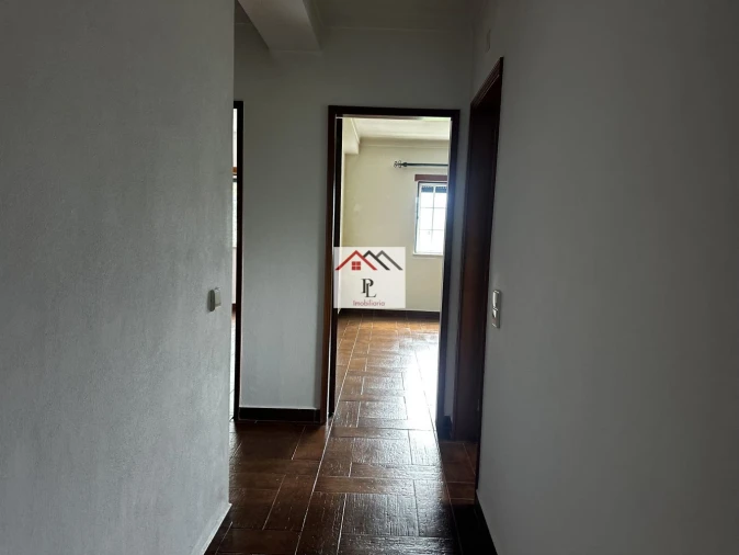 Moradia T3 para Venda em Serpins Foto 22