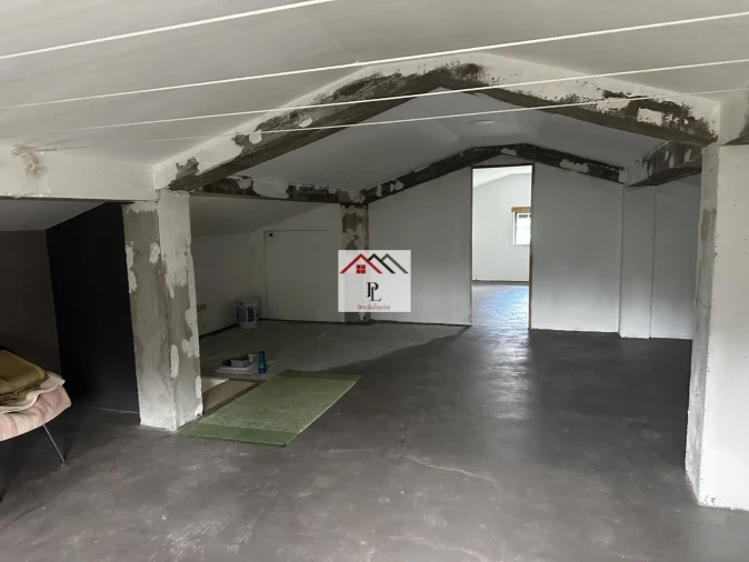 Moradia T3 para Venda em Serpins Foto 31