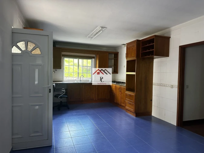 Moradia T3 para Venda em Serpins Foto 25