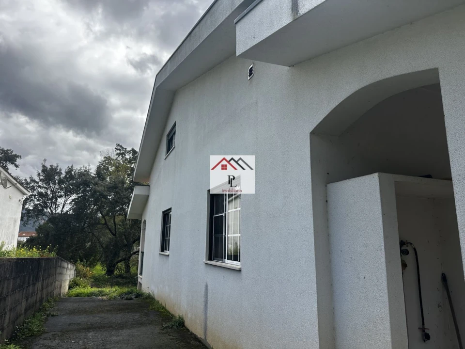 Moradia T3 para Venda em Serpins Foto 43