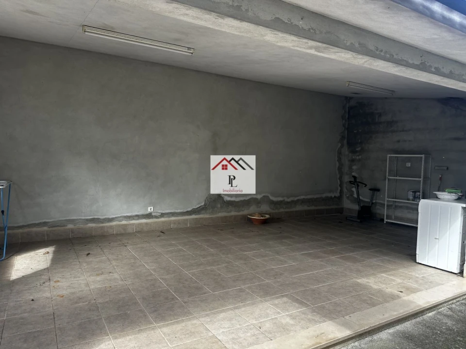 Moradia T3 para Venda em Serpins Foto 42