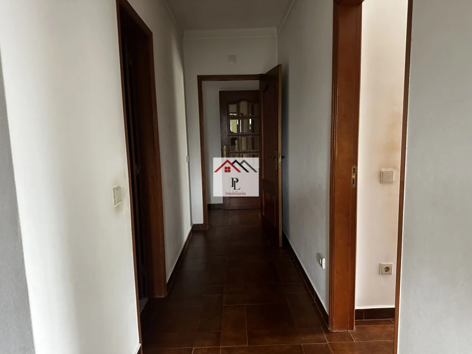 Moradia T3 para Venda em Serpins Foto 23