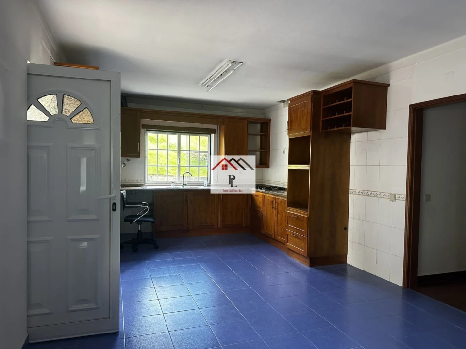 Moradia T3 para Venda em Serpins Foto 25