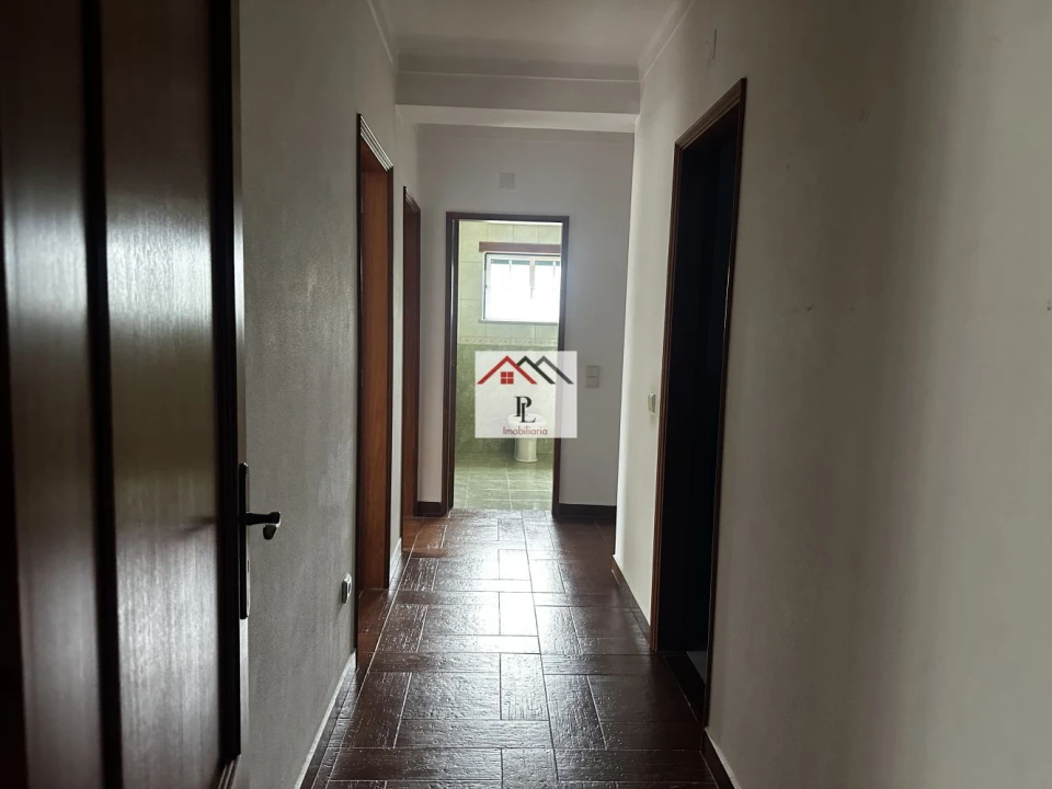 Moradia T3 para Venda em Serpins Foto 7