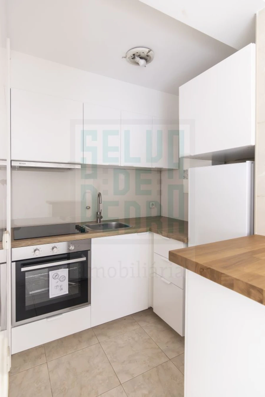 Apartamento T1 para Arrendamento em Paranhos Foto 7