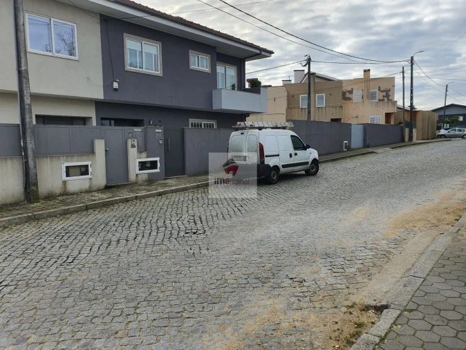 Terreno para Venda em Gulpilhares e Valadares Foto 6