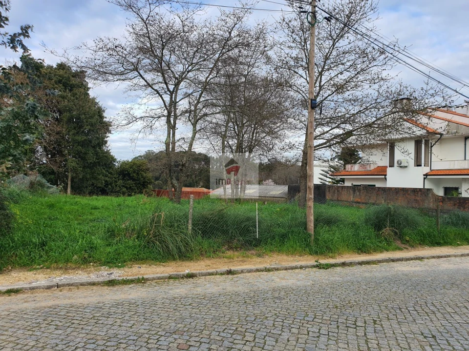 Terreno para Venda em Gulpilhares e Valadares Foto 1