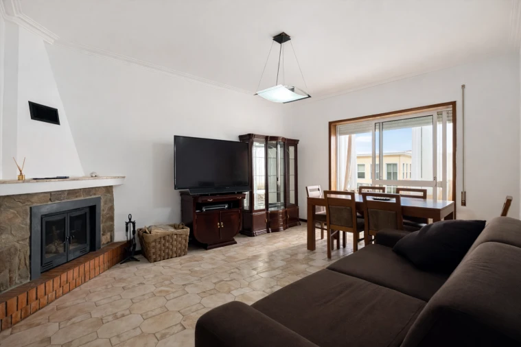 Apartamento T2 para Venda em Cidade da Maia Foto 8