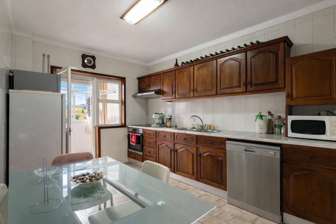 Apartamento T2 para Venda em Cidade da Maia Foto 2