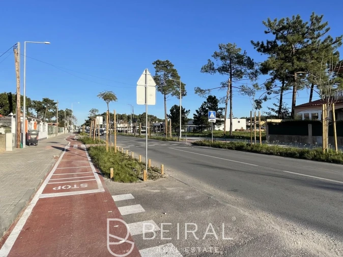 Terreno para Venda em Charneca de Caparica e Sobreda Foto 5