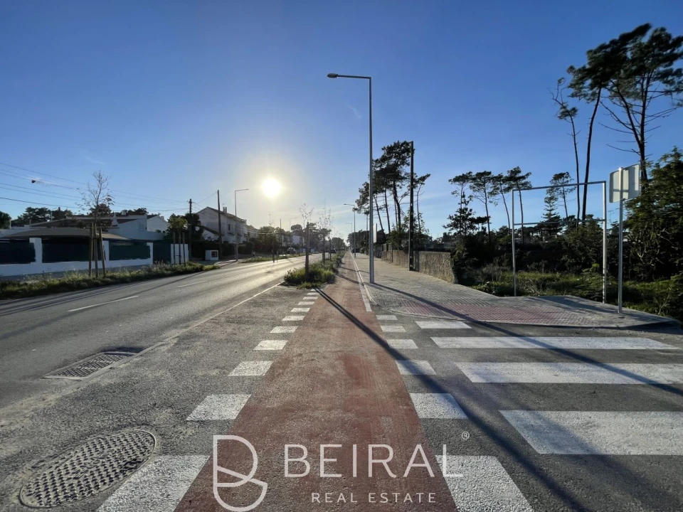 Terreno para Venda em Charneca de Caparica e Sobreda Foto 4