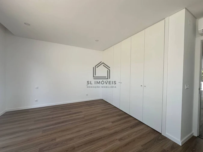 Moradia T3 para Venda em Sesimbra (Castelo) Foto 16