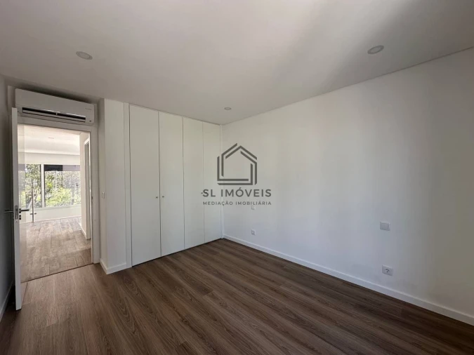 Moradia T3 para Venda em Sesimbra (Castelo) Foto 28