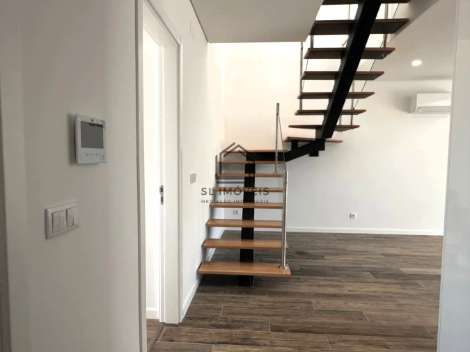 Moradia T3 para Venda em Sesimbra (Castelo) Foto 8