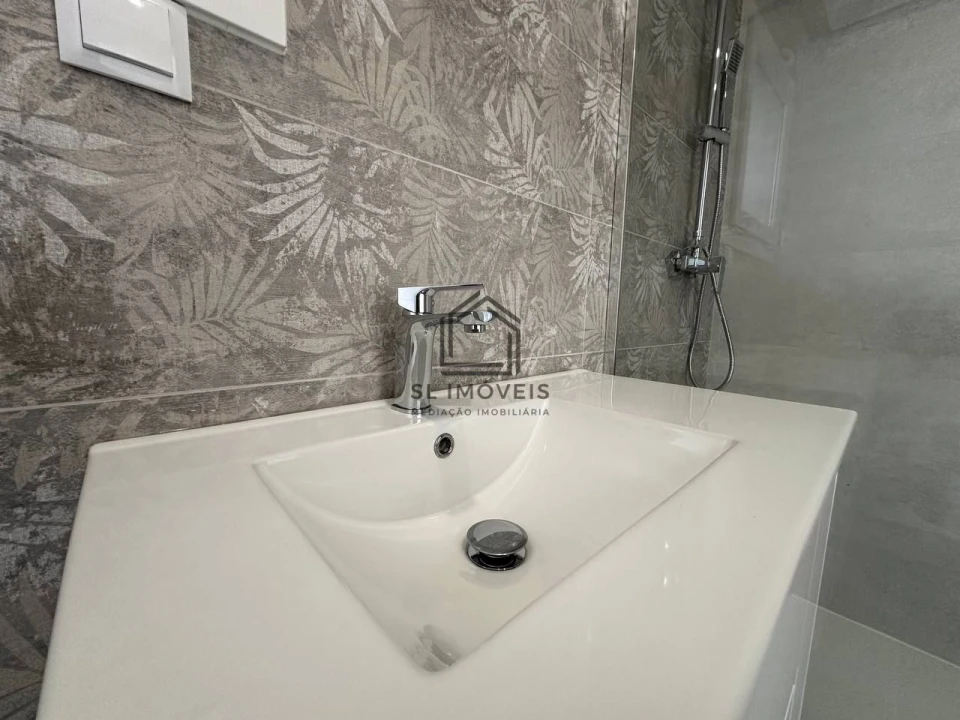 Moradia T3 para Venda em Sesimbra (Castelo) Foto 18