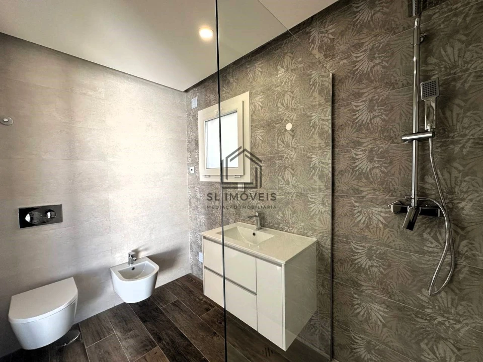 Moradia T3 para Venda em Sesimbra (Castelo) Foto 19