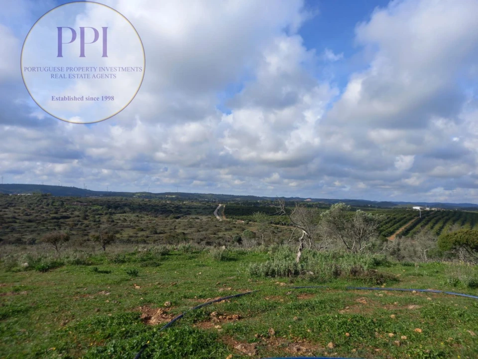 Moradia T1 para Venda em Bensafrim e Barão de São João Foto 6