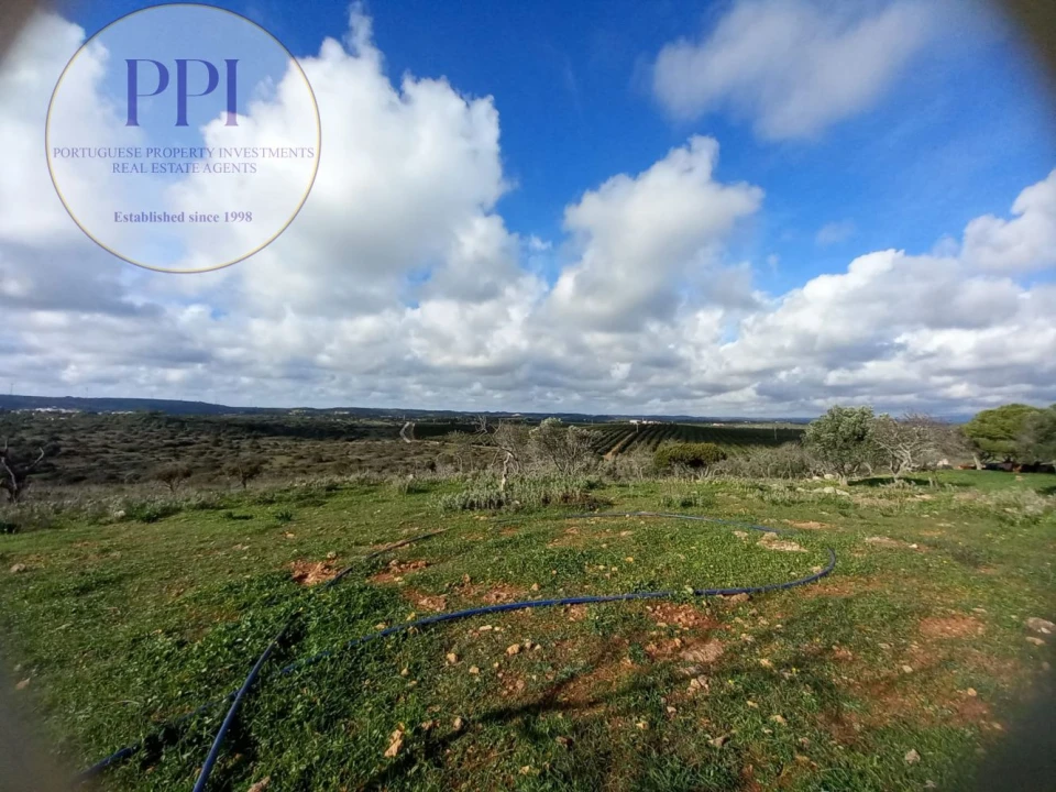 Moradia T1 para Venda em Bensafrim e Barão de São João Foto 5