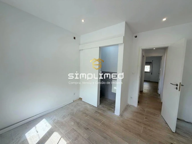 Apartamento T3 para Venda em Alto do Seixalinho, Santo André e Verderena Foto 9