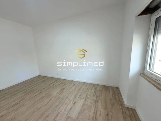 Apartamento T3 para Venda em Alto do Seixalinho, Santo André e Verderena Foto 3